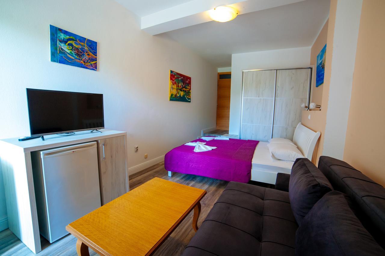 Apartments Art Ulcinj Exterior photo
