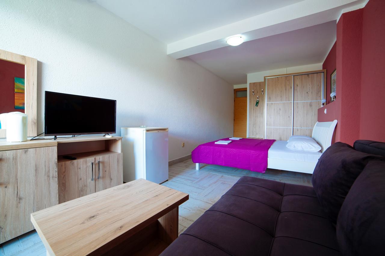 Apartments Art Ulcinj Exterior photo